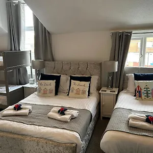  Guest house At 153 Only
